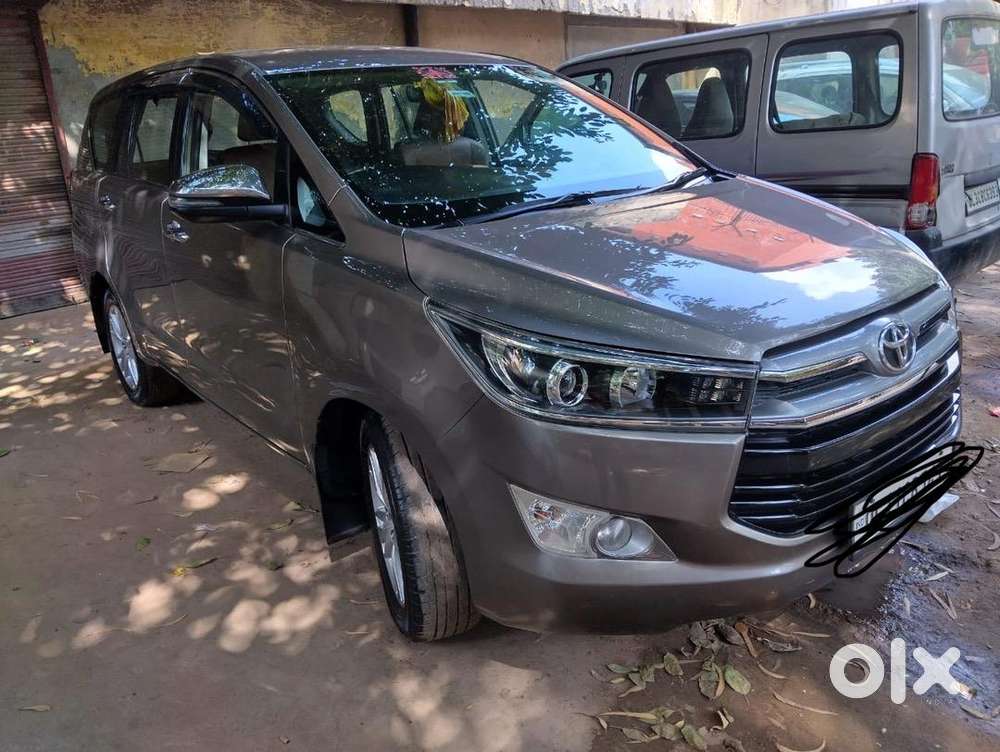 Toyota Innova Crysta Top Model