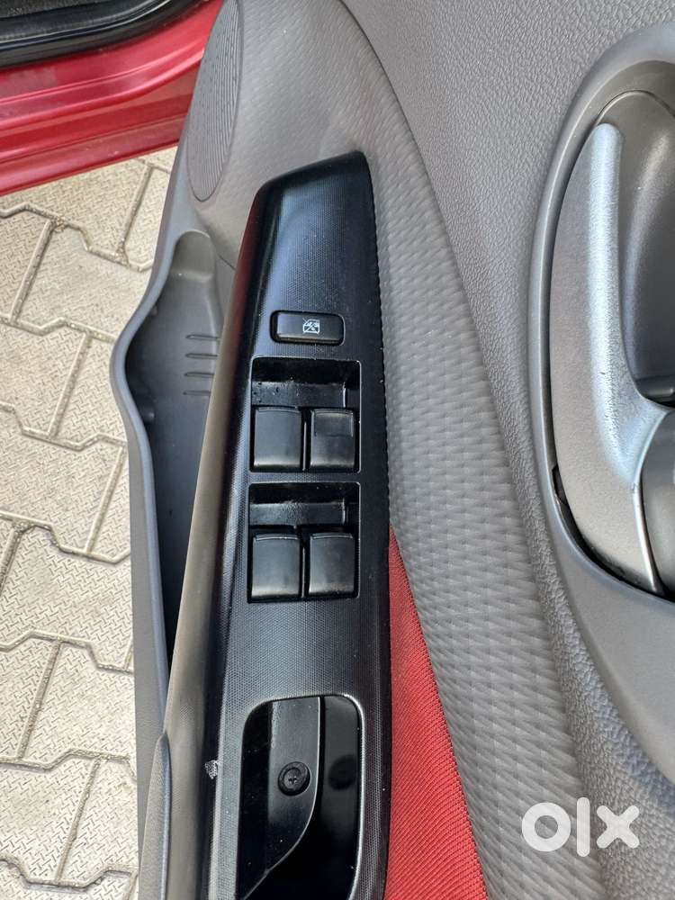Toyota Etios Liva 1.2 Vx Dual Tone, 2011, Petrol
