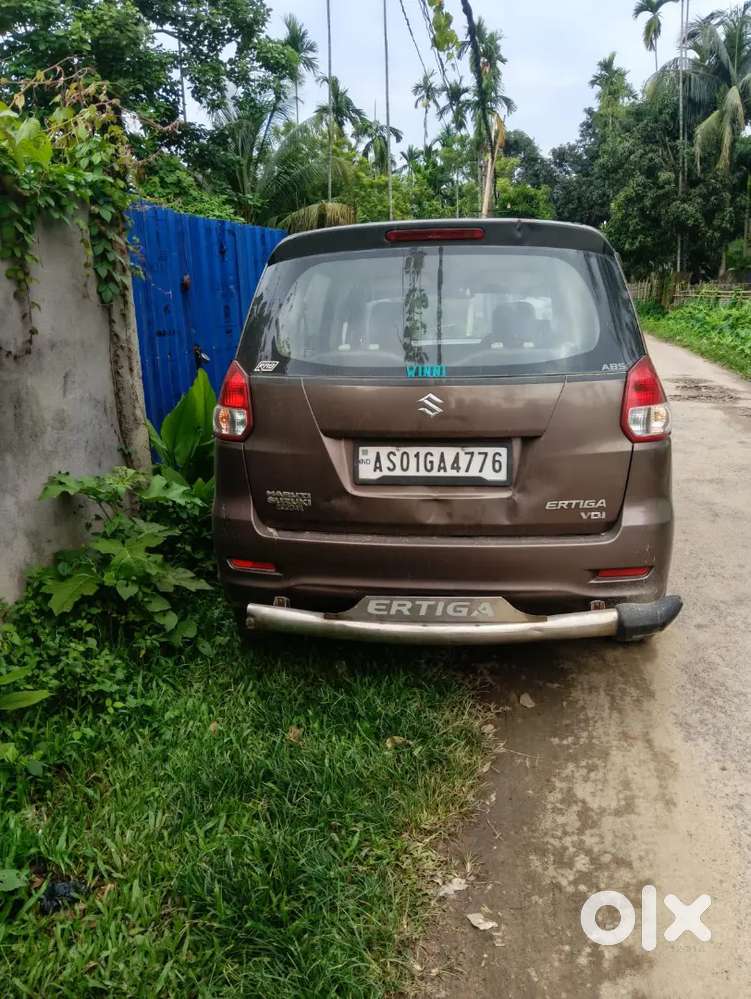 Maruti Suzuki Ertiga 2012 Diesel 140000 Km Driven
