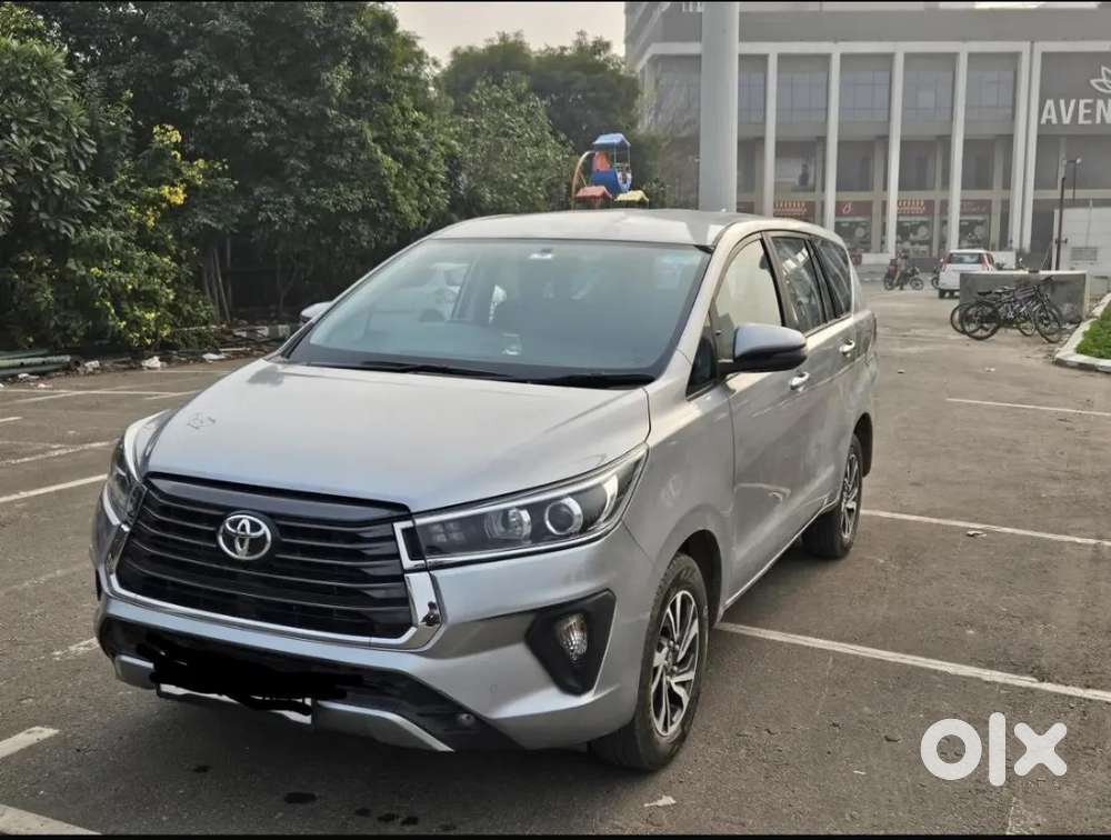 Toyota Innova Crysta 2023 Petrol Car
