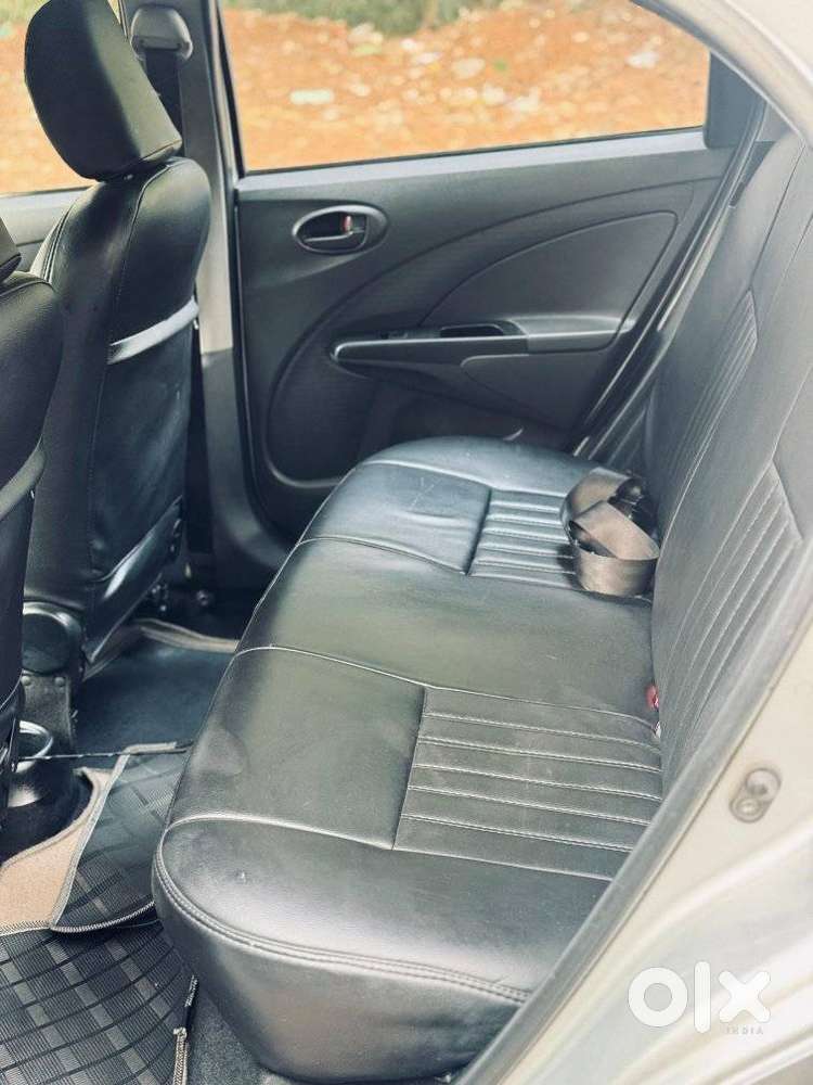 Toyota Etios Liva 2013-2014 G, 2013, Petrol
