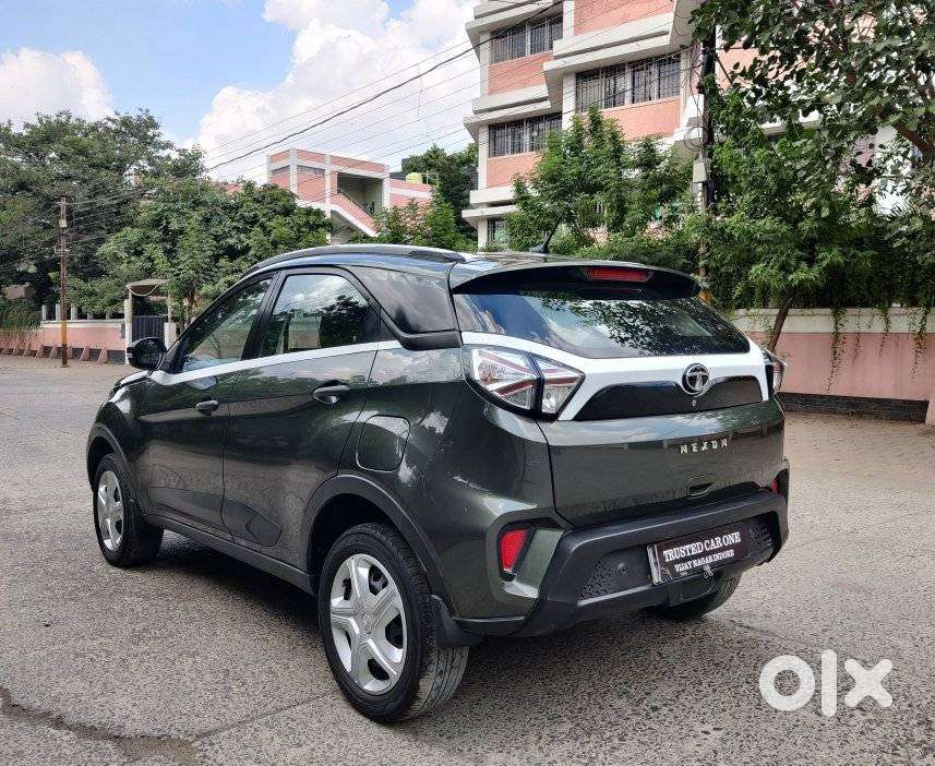 Tata Nexon 1.5 Revotorq Xm (s), 2022, Diesel