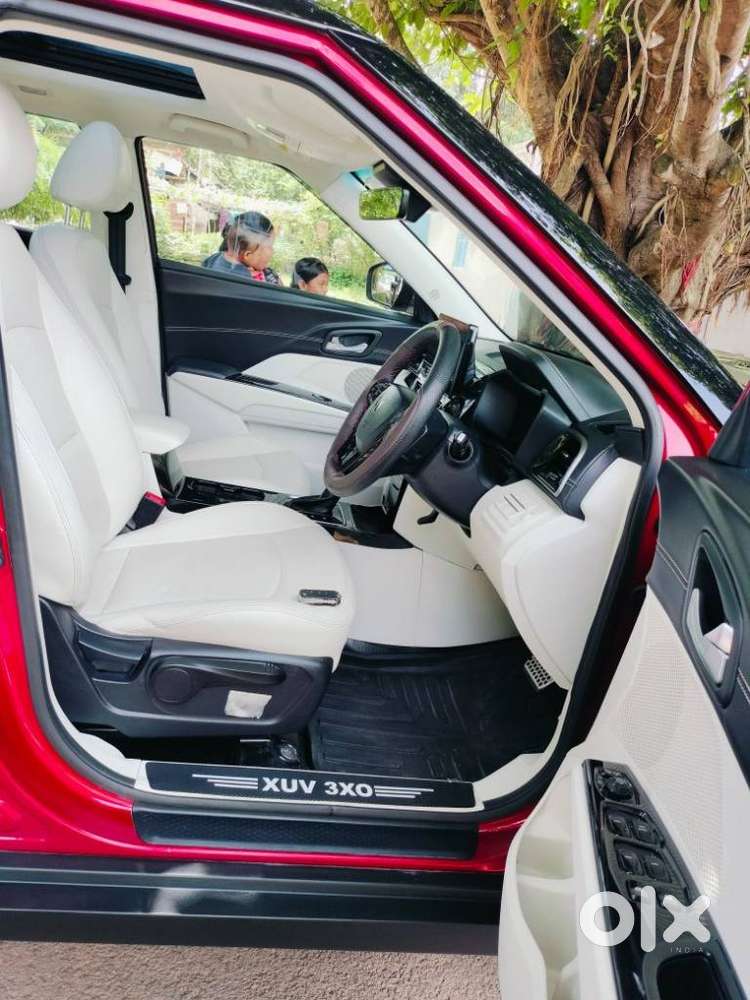 Mahindra Xuv 3xo Ax7l 1.2 Petrol At (pg), 2024, Petrol