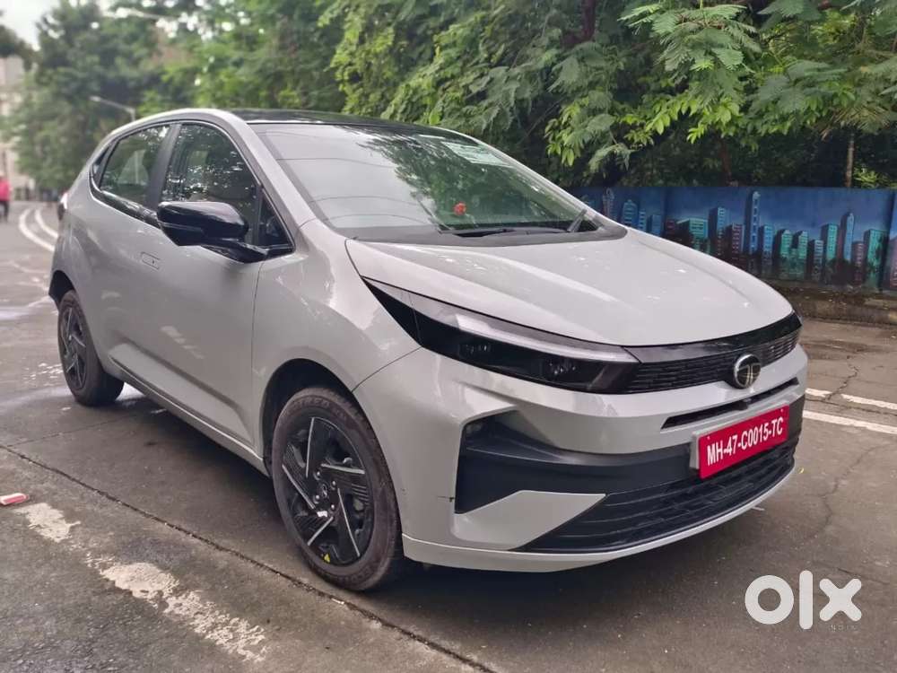 Tata Altroz, 2025, Petrol