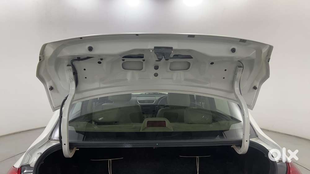 Maruti Suzuki Swift Dzire 1.3 Vxi, 2013, Petrol