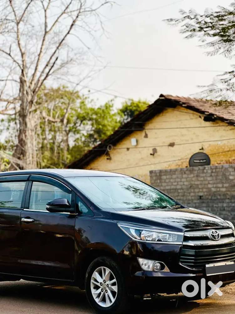 Toyota Innova Crysta 2.4 2019