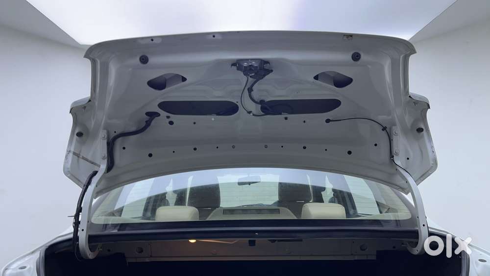 Maruti Suzuki Dzire 1.2 Zxi Plus Amt, 2017, Petrol