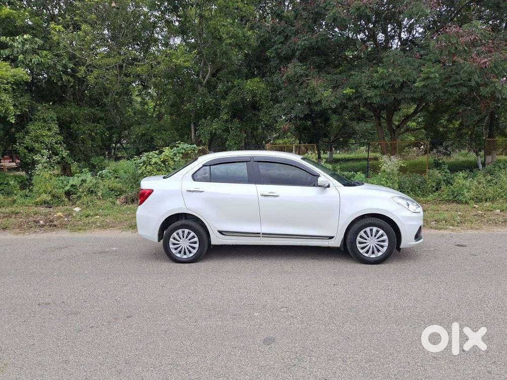Maruti Suzuki Swift Dzire Vxi Optional, 2024, Petrol