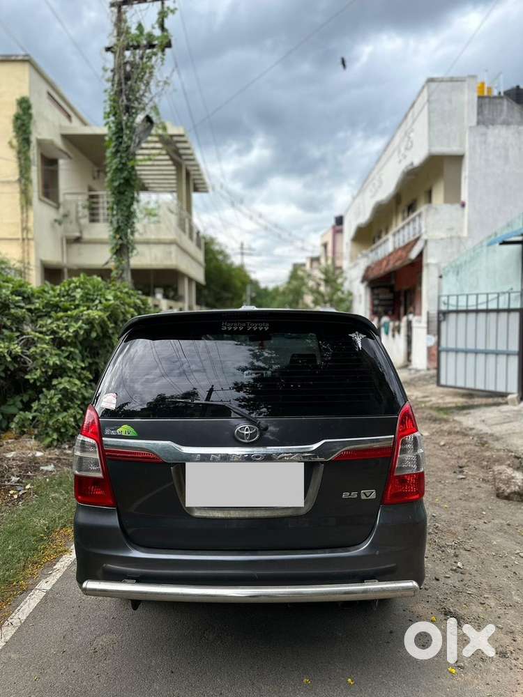 Toyota Innova 2015 Diesel 85000 Km Driven