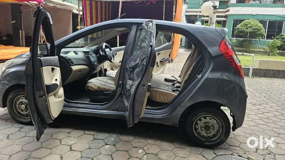 Hyundai Eon Magna 2015 Variant