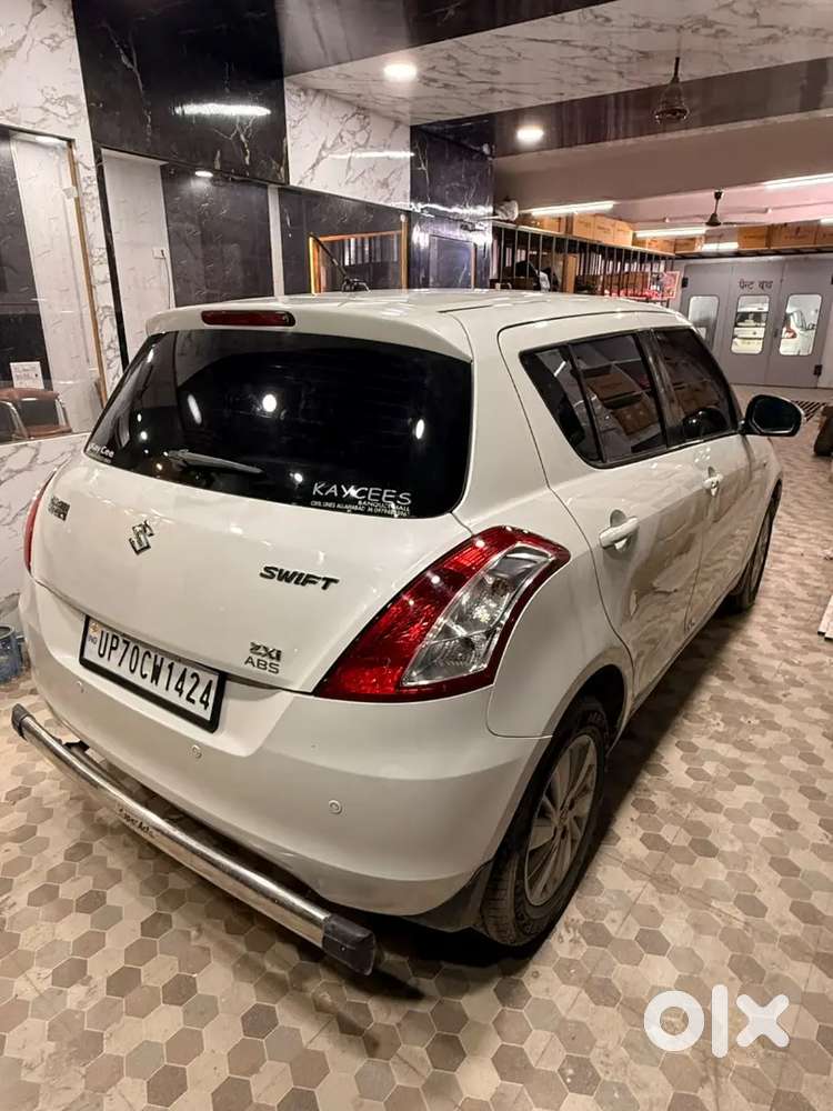Maruti Suzuki Swift Zxi 2015