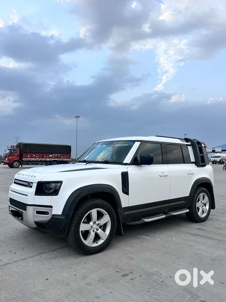 Land Rover Defender 2024 Km Driven