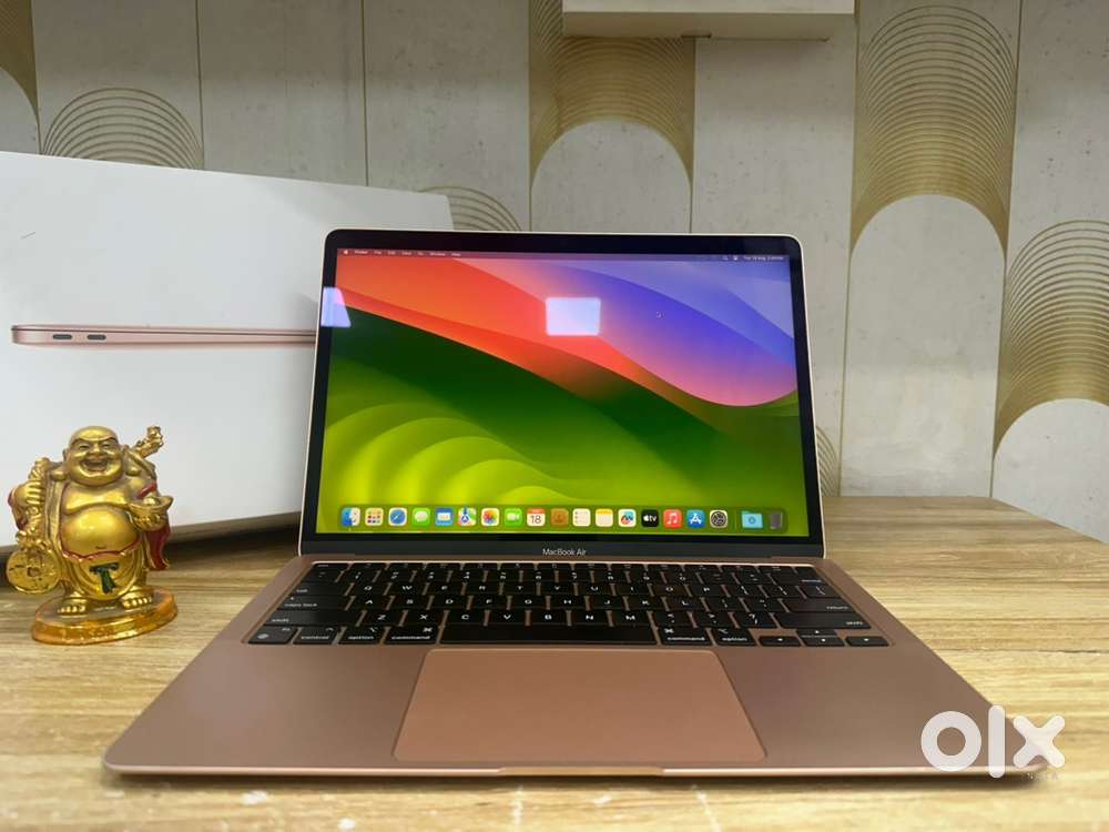 JustMac-Apple MacBook Air M1 Chip 13” Retina 8 GB RAM/256 GB SSD/M1
