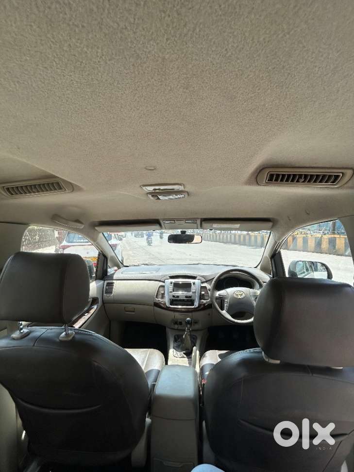 Toyota Innova 2.5 V 8 Str, 2014, Diesel