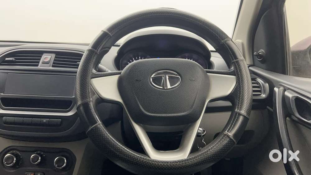 Tata Tiago Xe, 2018, Petrol