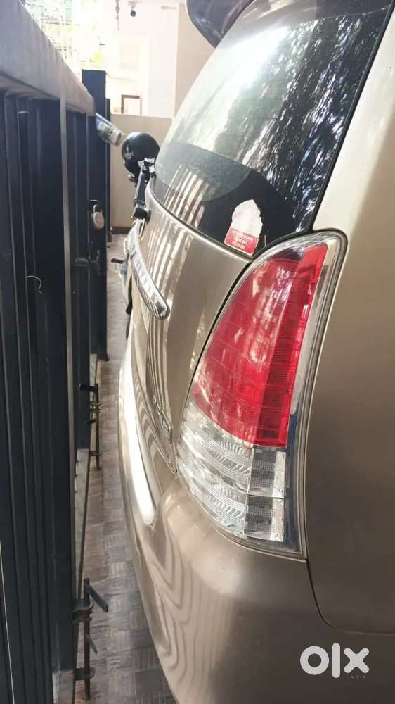 Toyota Innova 2011 Diesel 74400 Km Driven