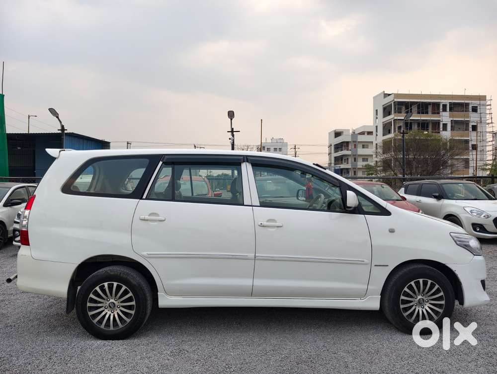 Toyota Innova 2.5 V 7 Str, 2011, Diesel