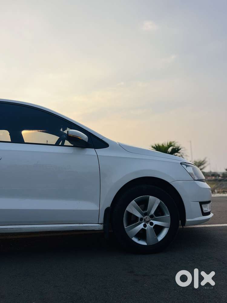Skoda Rapid 1.5 Elegance Tdi Mt, 2018, Diesel