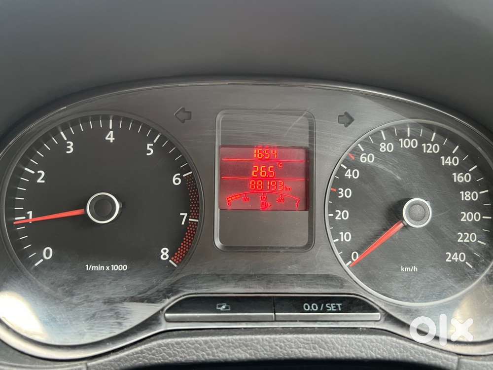 Volkswagen Polo Petrol 2011