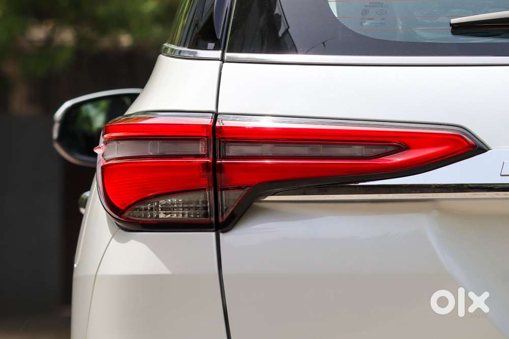 Toyota Fortuner 4x2 At 2.7 Petrol, 2025, Petrol