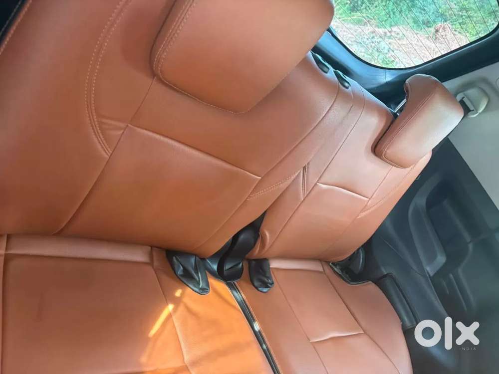 Toyota Innova Crysta 2.4 V 7 Str, 2016, Diesel