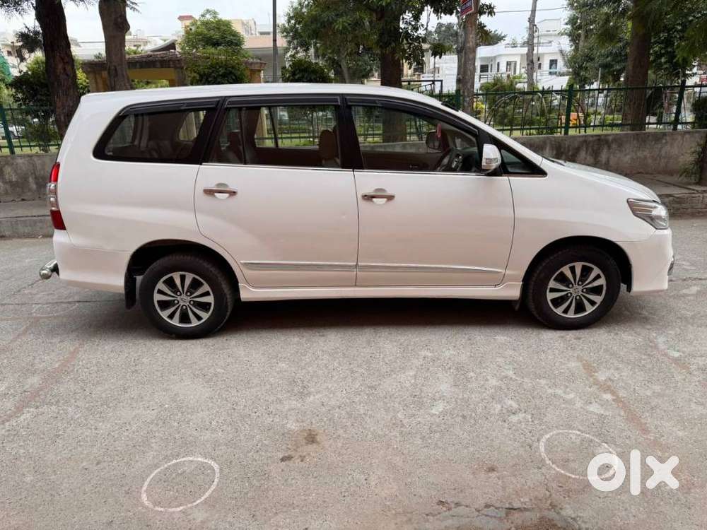 Toyota Innova [2013-2016] 2.5 G4 7 Str, 2015, Diesel