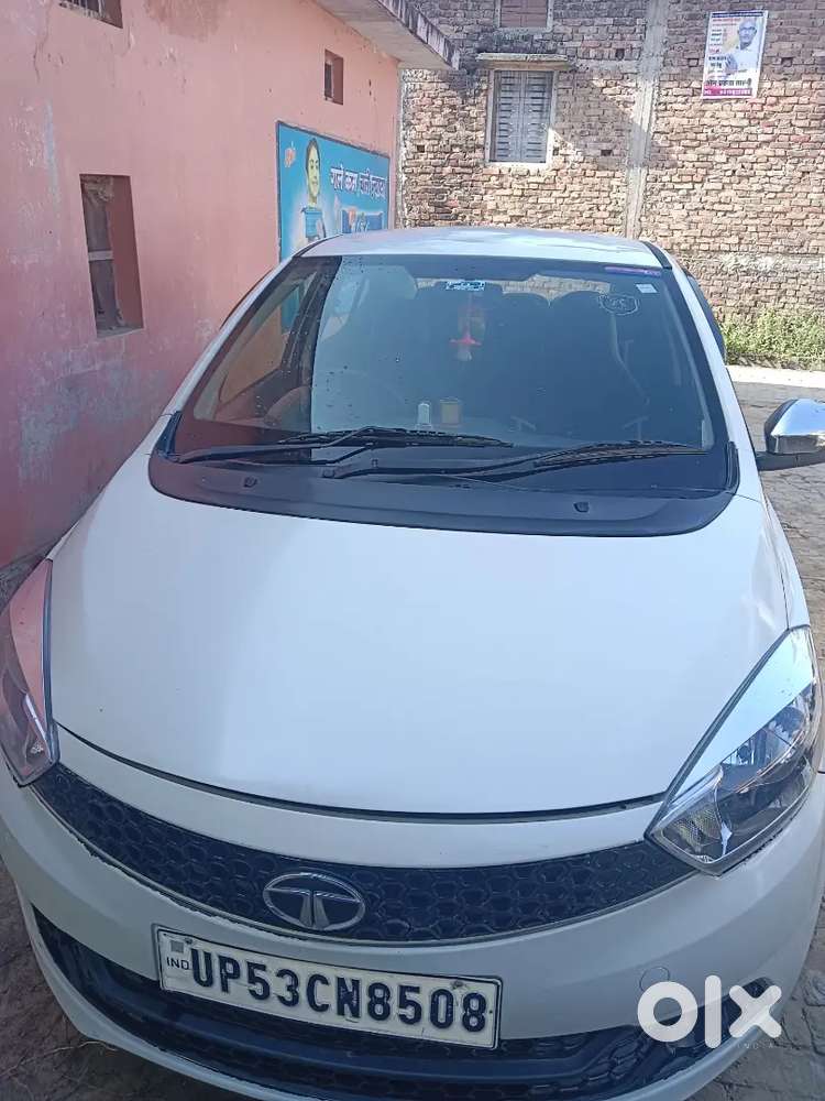 Tata Tigor Petrol 2017