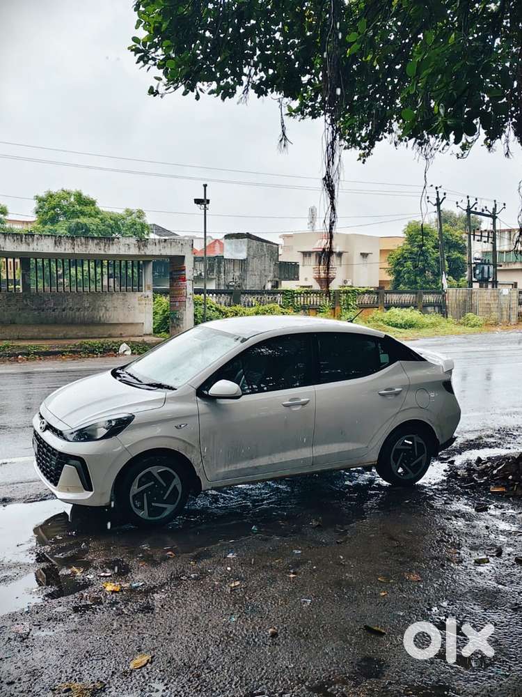 Hyundai Aura 2025 Cng & Hybrids Maintained