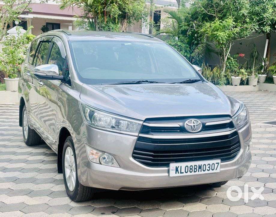 Toyota Innova Crysta 2.8 Gx At, 2017, Diesel