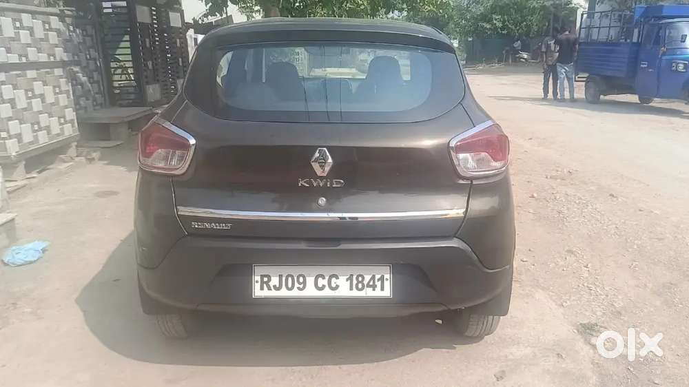 Kwid In Mint Condition 1.0 . New Tyres
