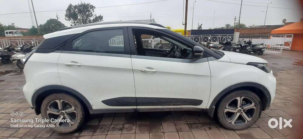 Tata Nexon Xz Plus (hs), 2021, Petrol