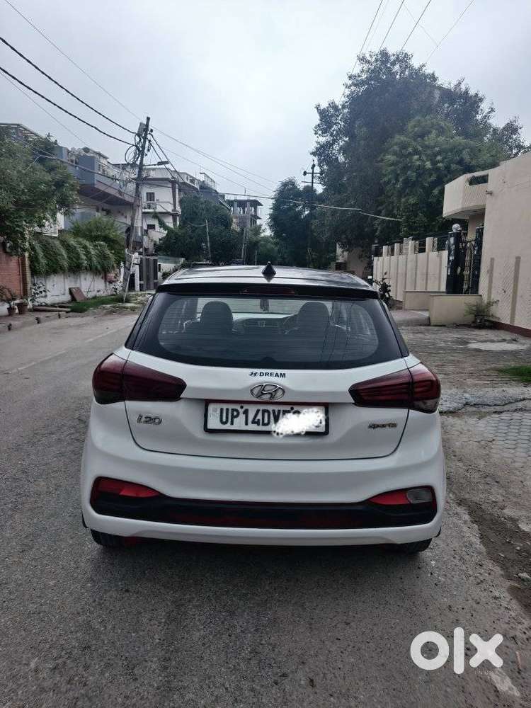 Hyundai I20 1.4 Sportz, 2018, Cng & Hybrids
