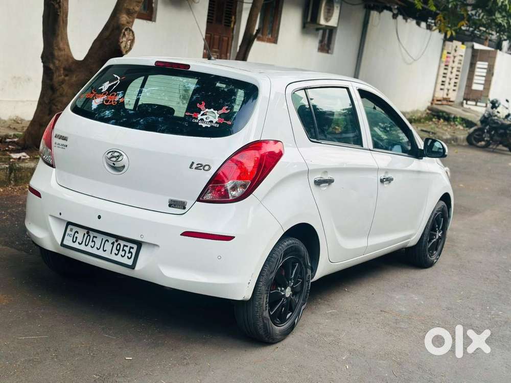 Hyundai I20 2012 Petrol 80000 Km Driven