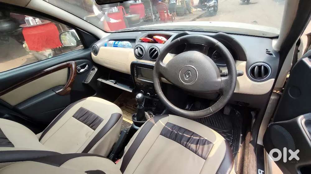 Renault Duster Rxz Top Model