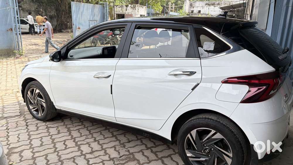 Hyundai I20 Asta (o) 1.0 Turbo Dct, 2023, Petrol