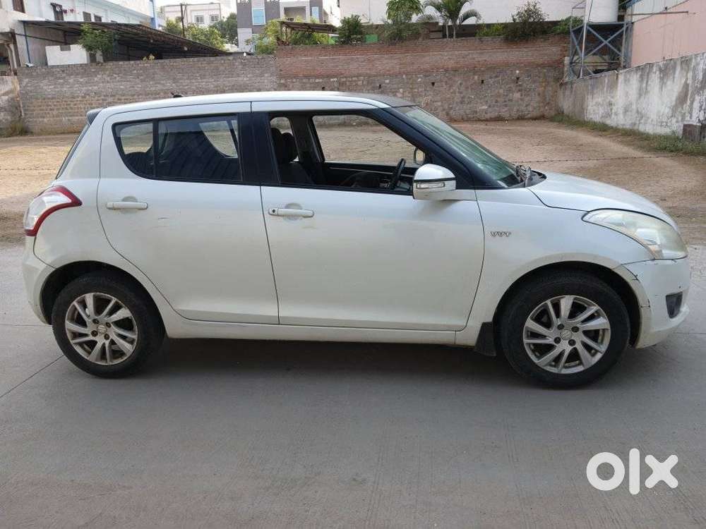 Maruti Suzuki Swift Zxi, 2012, Petrol