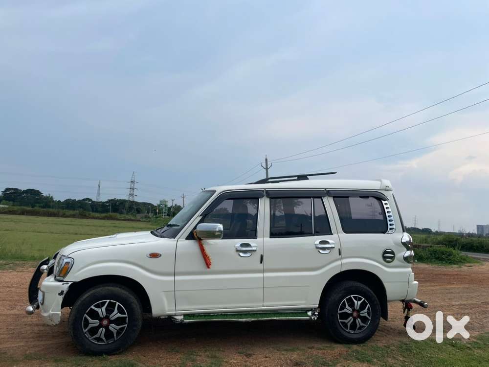 Mahindra Scorpio Classic 2013 Diesel Well Maintained