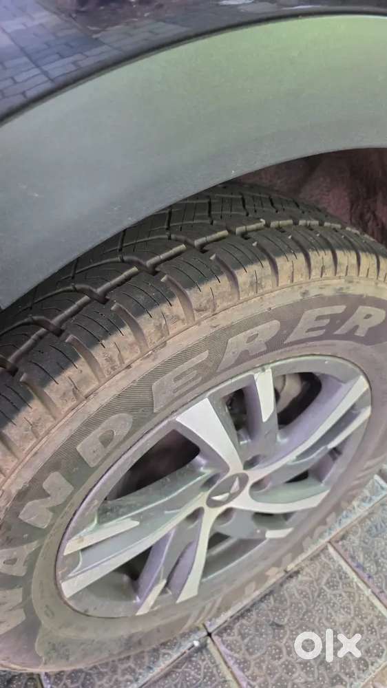 Mahindra Xuv700 2023 Diesel 85000 Km Driven