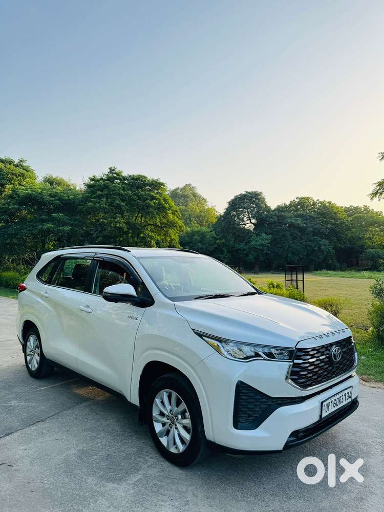 Toyota Innova Hycross 2.0 Vx Hybrid 7 Str, 2023, Petrol
