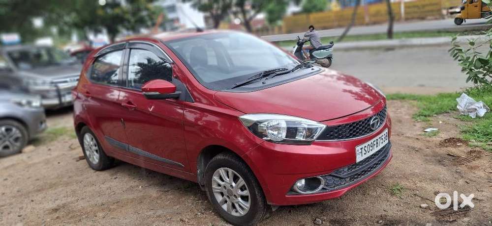 Tata Tiago 1.2 Revotron Xza, 2018, Petrol
