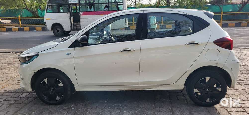 Tata Tiago Ev Xz Plus Tech Lux Long Range Fast Charger, 2023, Electr..