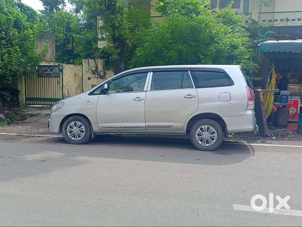 Toyota Innova For Sale - 2.5g