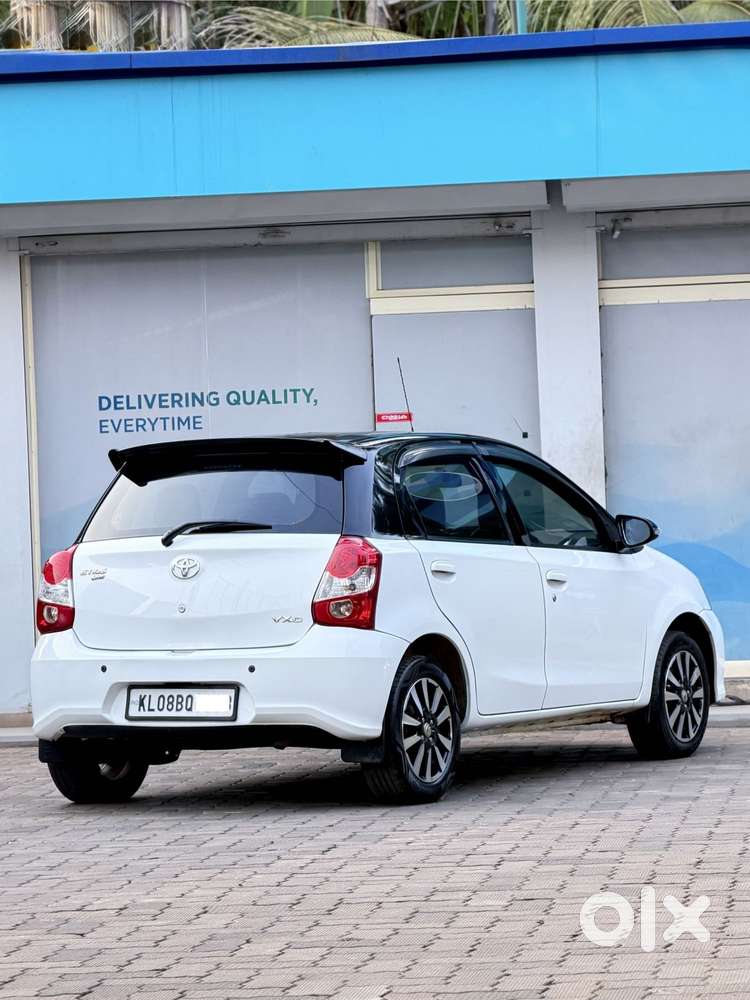 Toyota Etios Liva Vxd Dual Tone, 2018, Diesel