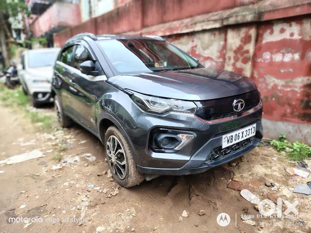 Tata Nexon Xm Plus (s)2022 Model Petrol With Sunroof
