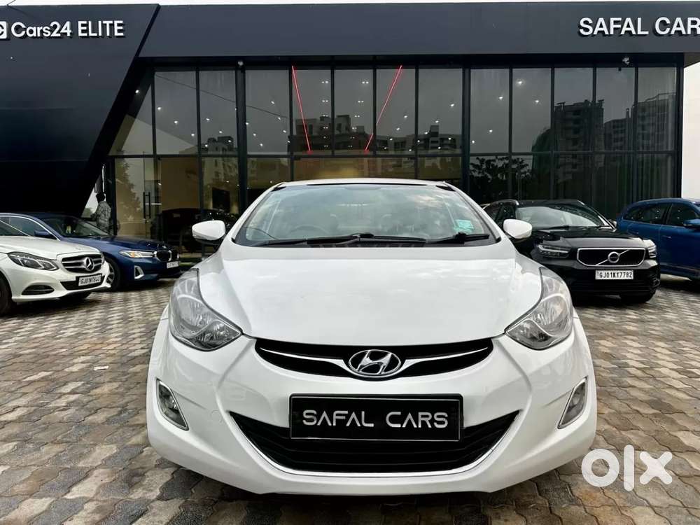 Hyundai Elantra 1.8 Sx Mt, 2015, Petrol