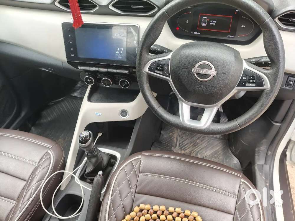 Nissan Magnite 2022 Petrol 30000 Km Driven