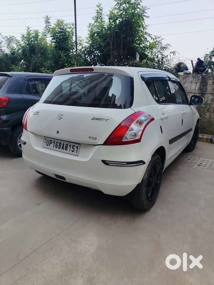 Maruti Suzuki Swift 2015 Petrol 87500 Km Driven