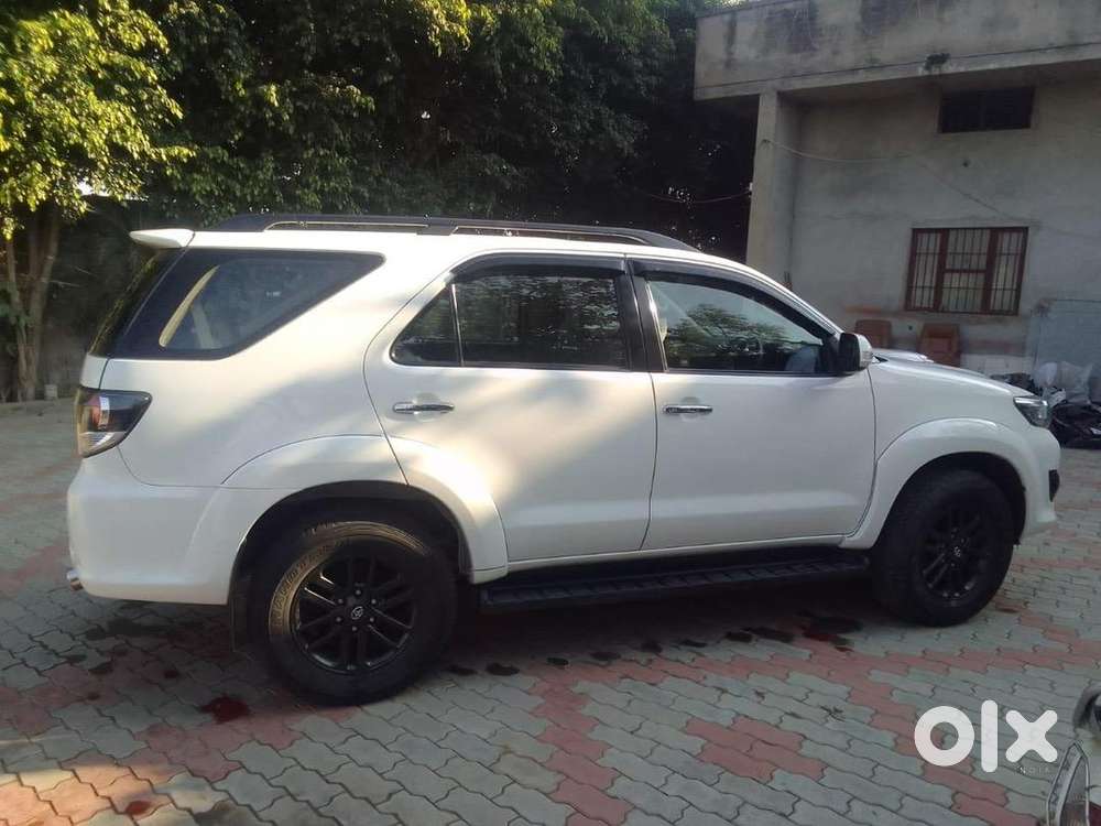 Toyota Diesel Car 2015