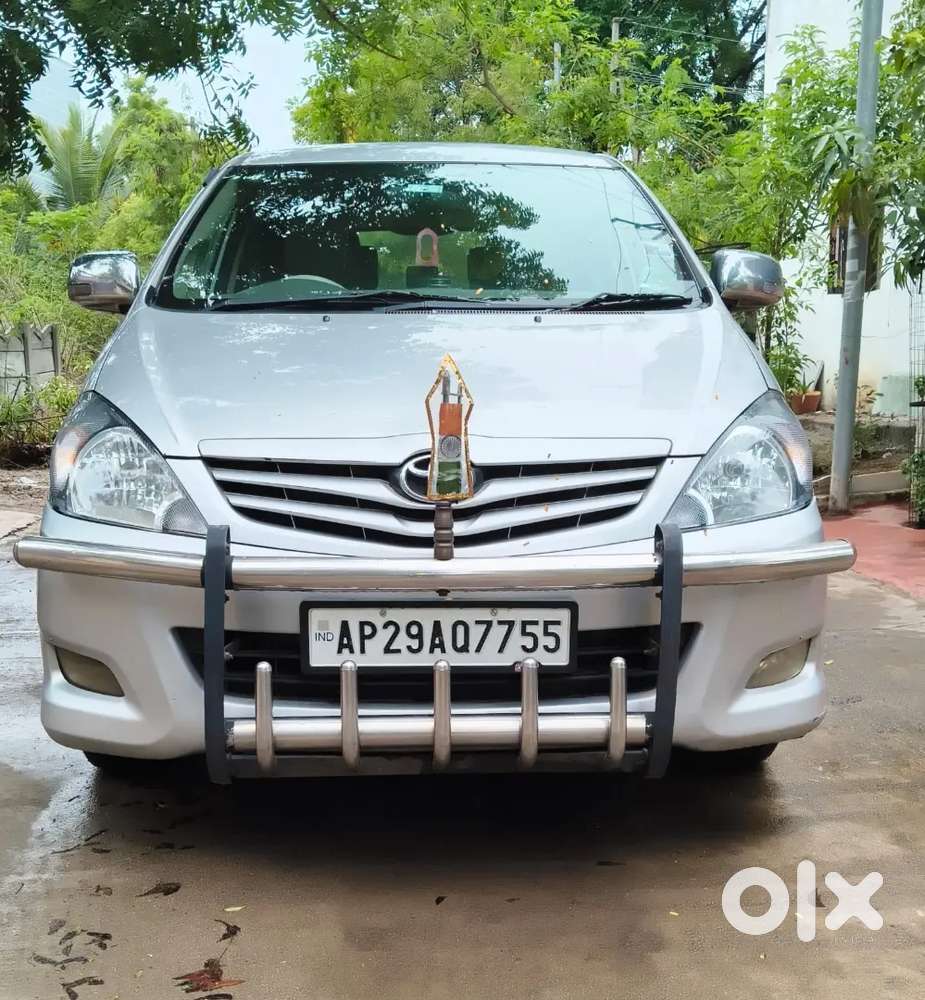 Toyota Innova 2.5 Vx 2011