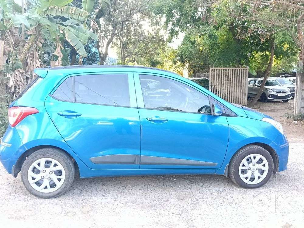 Hyundai Grand I10 Sportz (o) 1.2 At Vtvt, 2019, Petrol